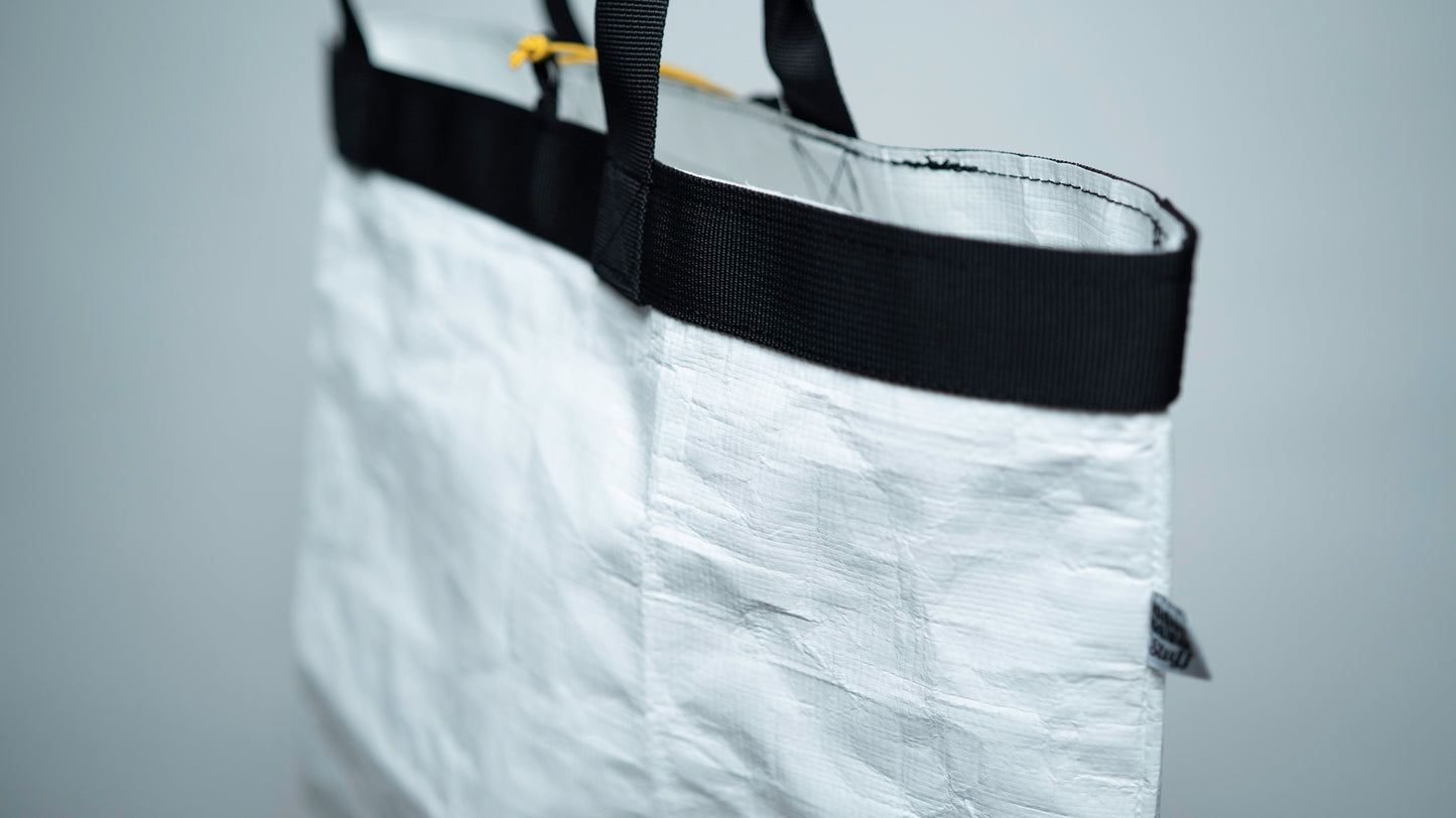 Bolso tote en tarpaulin reciclado blanco