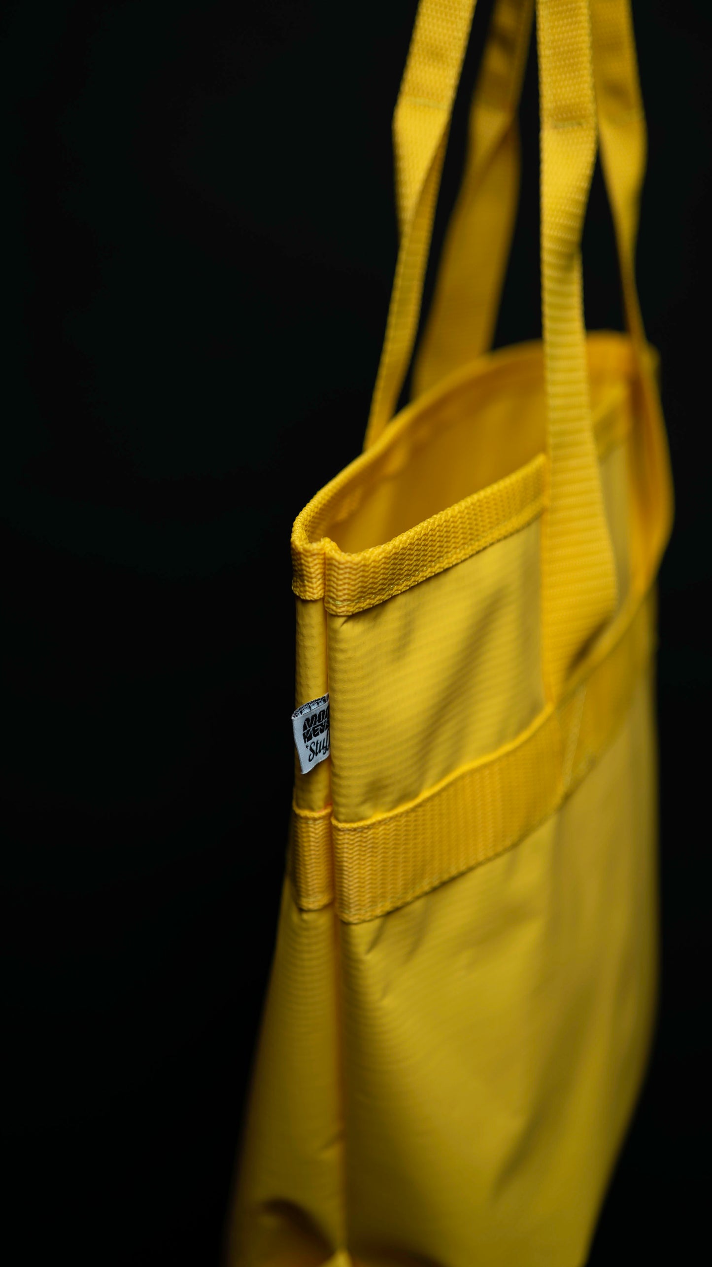Bolso Tote Amarillo con Asas Reforzadas