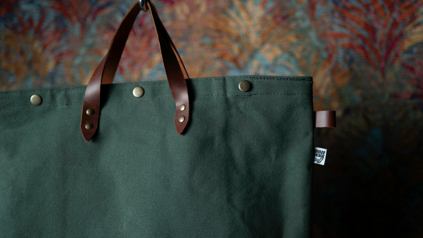 Bolso Tote Verde Oliva con Broches