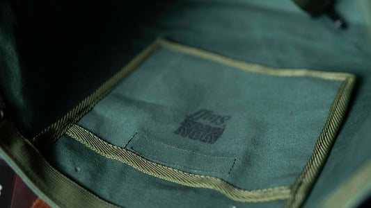 Bolso Tote Verde Oliva con Broches